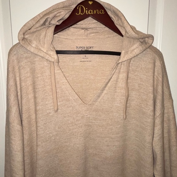 Torrid Cream V-Neck Sweater Soft Knit - Picture 4 of 5